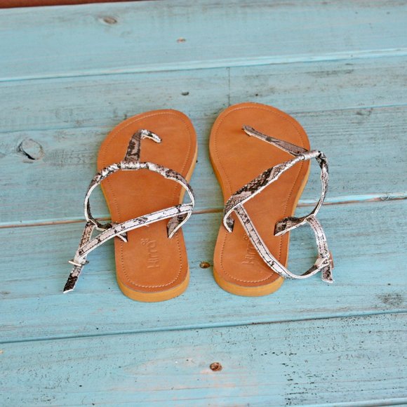 Kirra Python Snake Skin Thong Sandals Sz 7 - Picture 4 of 7